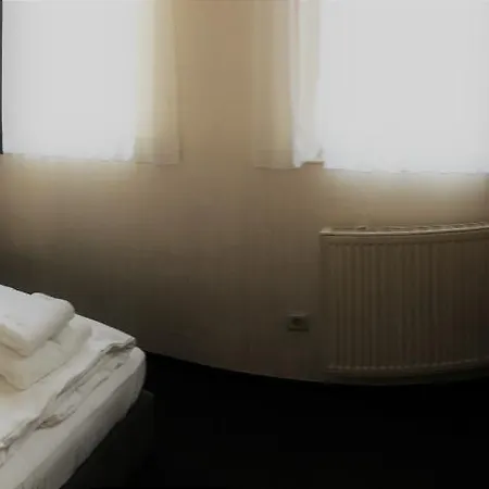 La Isla Otel 2*